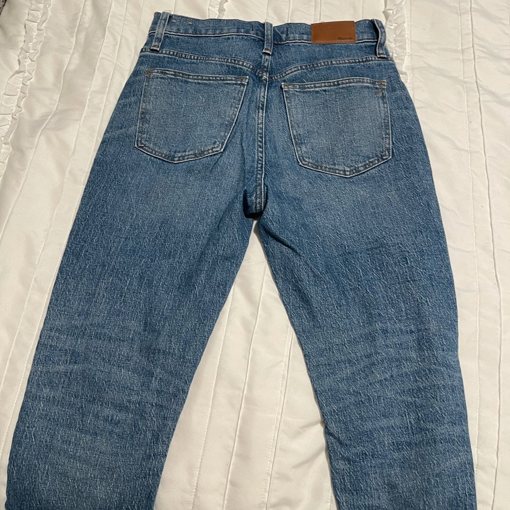 ⭐️ EUC Madewell Slim Crop Boy Jean Chewed Hem - SIZE 2 - Picture 5 of 13